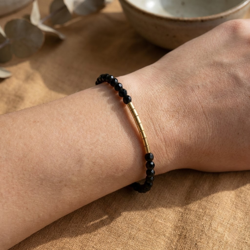 Brățară turmalină neagră și accesorii din argint 925 placat cu aur 24k